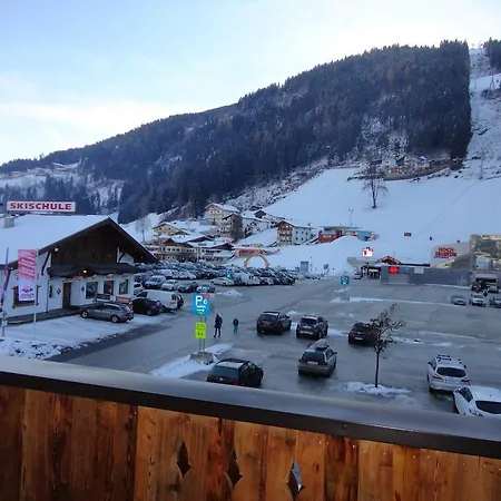 Hotel-garni Klocker Kaltenbach